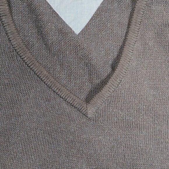 Tommy Hilfiger Golf men's v neck sleeveless sweater size 2X - Picture 3 of 11